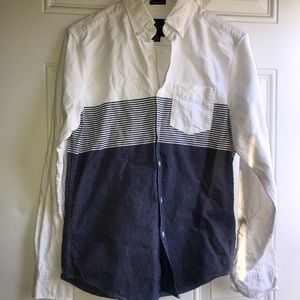 American Eagle button down shirt XS